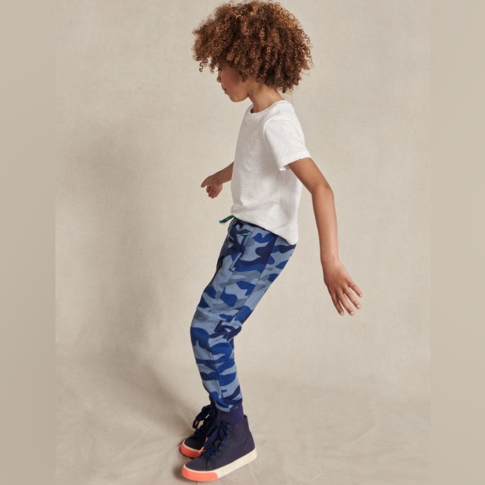 Mini Boden Warrior Knee Sweatpants - Blue Camo